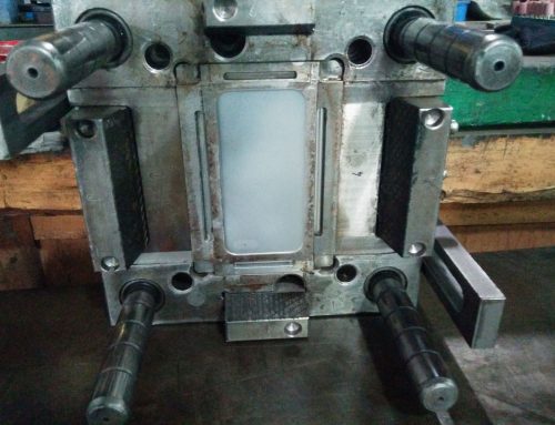 Cellphone case injection mold
